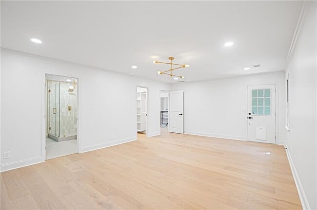 Building Photo - 200 Nestor Ct