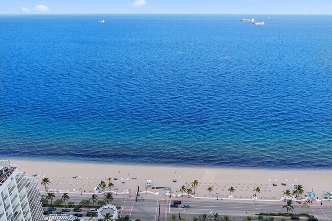 Building Photo - 511 Bayshore Dr