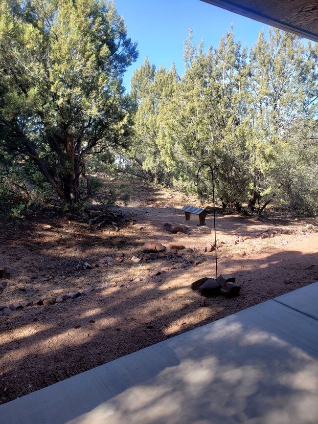 Building Photo - 2 bed / 2 bath - 2 car attached garage