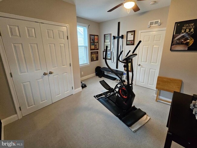 Building Photo - 404 W Wayne Ave