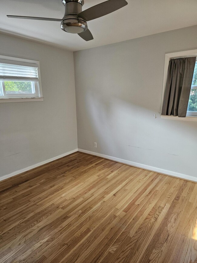 Building Photo - 14030 Elgin St