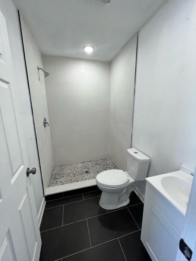 2550 Kensington Ave 2550 Kensington Ave Philadelphia PA 19125