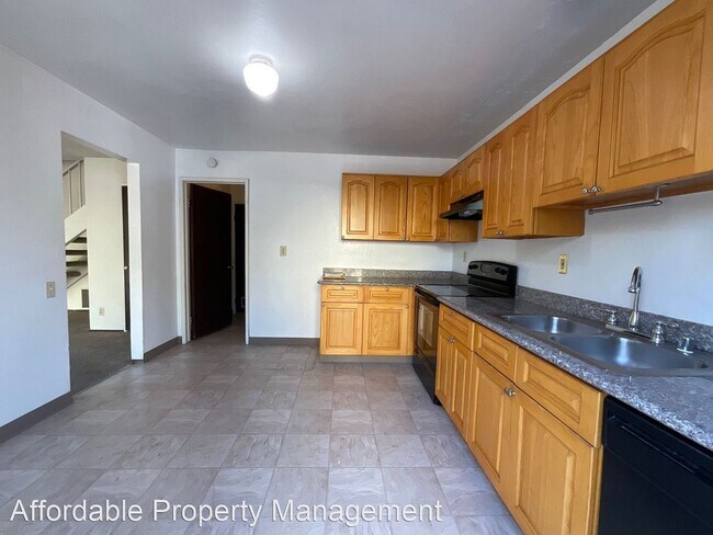 Building Photo - 3 br, 2.5 bath House - 28187 Karn Drive