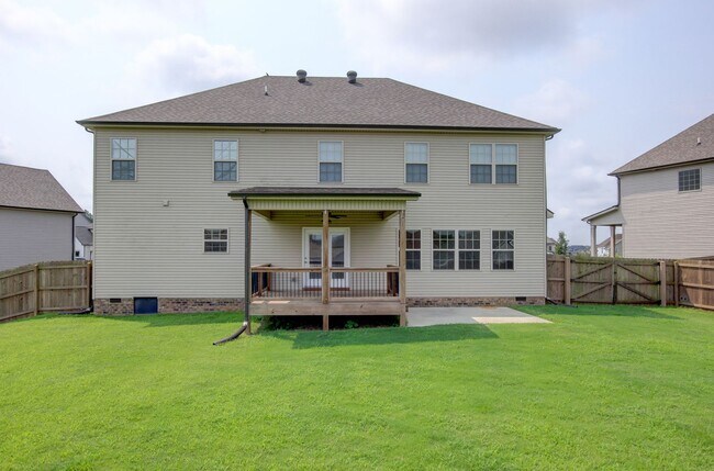 Building Photo - 230 Cotoneaster Ln