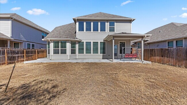 Building Photo - Beautifully upgraded home located in the heart of Stone Oak, one of San Antonio’s most sought-aft...