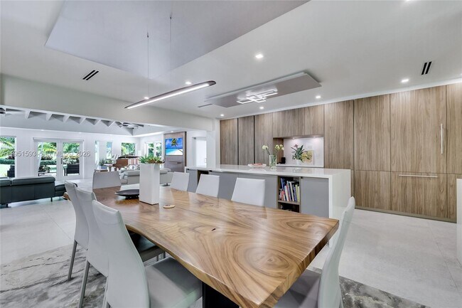 Building Photo - 4144 Pinta Ct