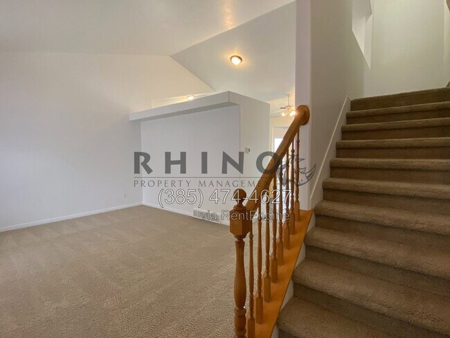 Building Photo - 8 Duchesne Cir