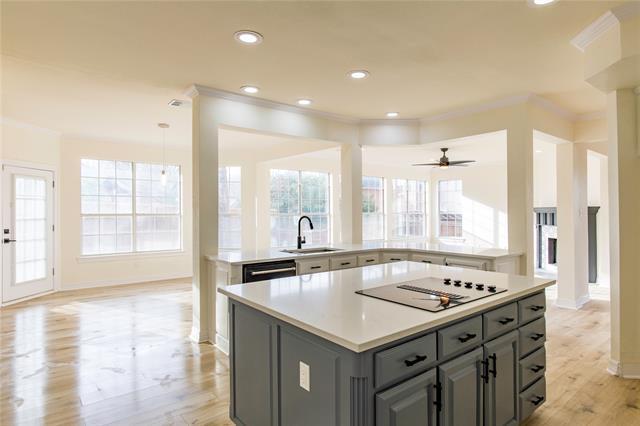 Building Photo - 3004 Normandy Dr