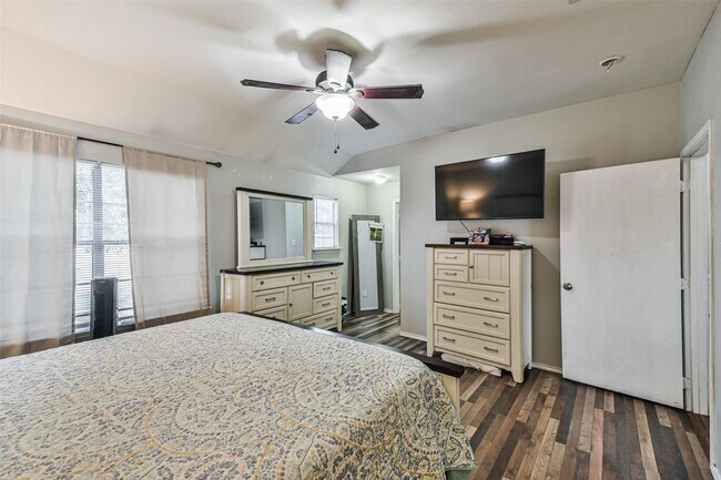 Building Photo - 11735 Pebble Sands Dr