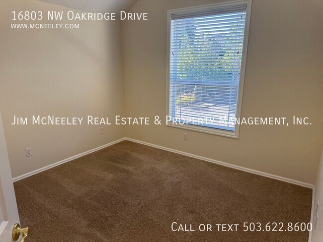Building Photo - 16803 NW Oakridge Dr