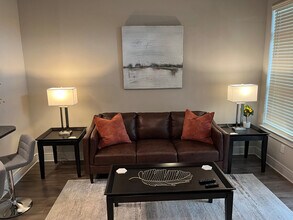 Building Photo - 3700 Ingleside Blvd