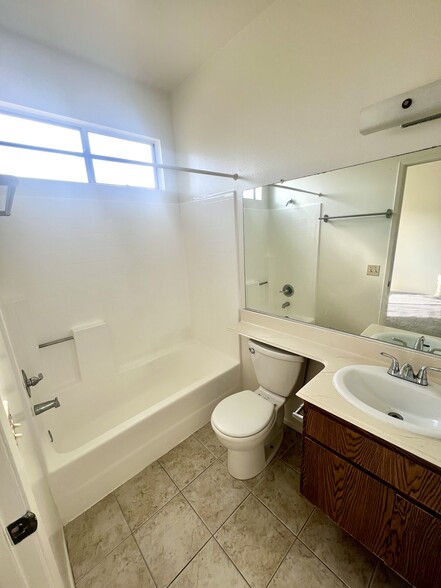 Building Photo - Crown Point Apartments