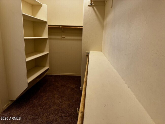 Building Photo - 5526 N 107th Ln