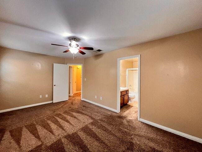 Building Photo - SOUTHWEST BAKERSFIELD