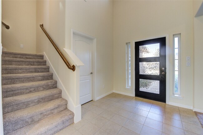 Building Photo - 30243 Twisting Springs Dr