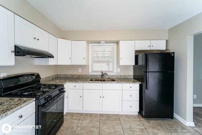 Building Photo - 9400 Aristides Dr, Louisville, KY 40272