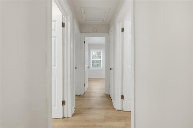 Building Photo - 2281 Polar Rock Ave SW