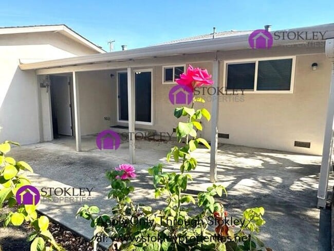 Building Photo - 1875 Queens Rd