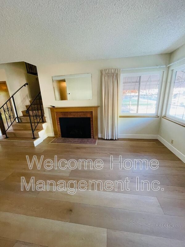 Building Photo - 3945 Euclid Ave