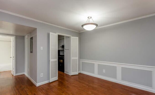 Building Photo - 2 bedroom in Houston TX 77056