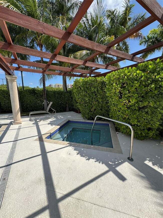 Building Photo - 2710 NE 184th Terrace