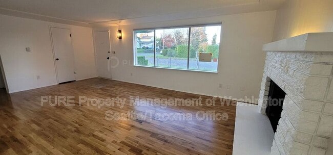 Building Photo - 920 S 68th St