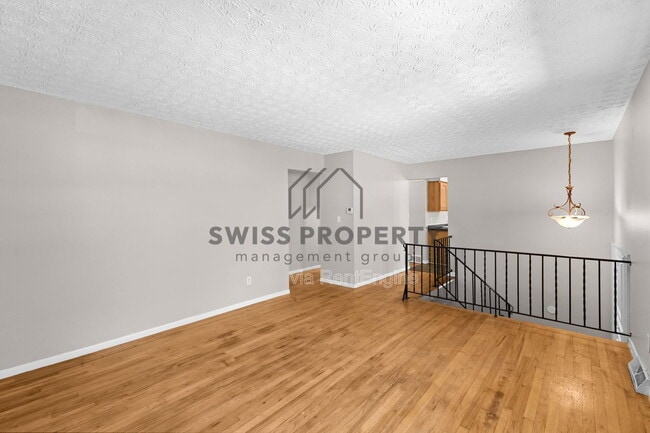 Building Photo - 6406 Dalewood Rd