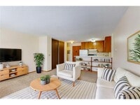 Building Photo - 2216 Pleasant Ave