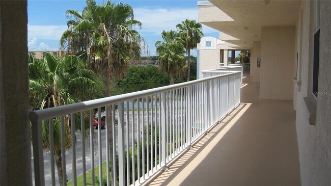 Building Photo - 6475 Shoreline Drive Unit 5302