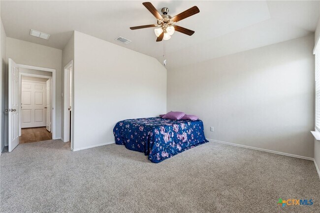 Building Photo - 2225 Oregano Ct