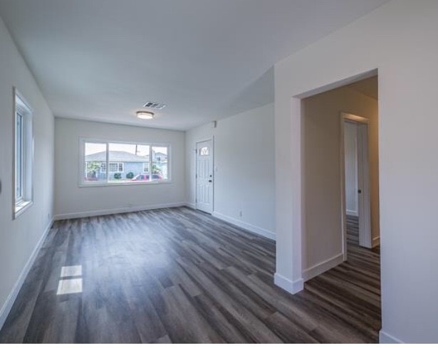 Family room/front entrance - 5017 W 123rd Pl