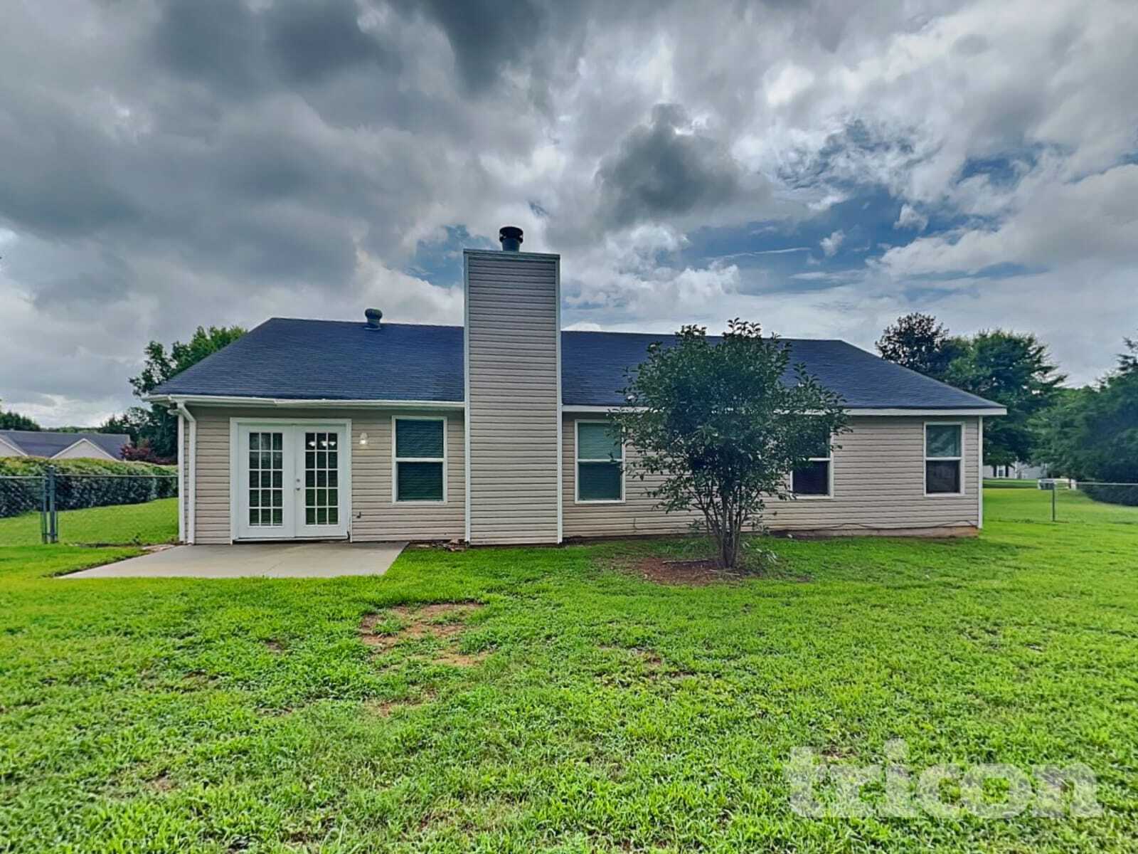 Building Photo - 125 Birch Creek Cir