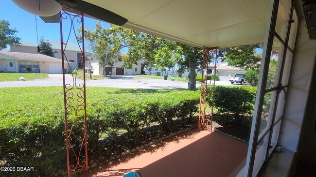 Building Photo - 4 Pleasant View Cir