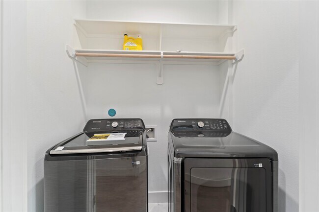 Building Photo - 3034 Gray St