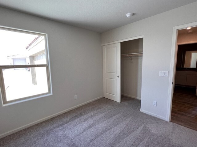 Building Photo - 6600 S Mystic Ave