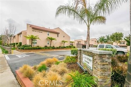 Building Photo - 700 W La Veta Ave