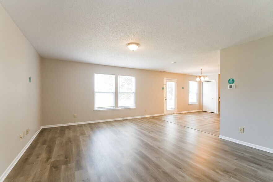 Building Photo - 9322 W Dockside Cir