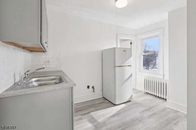 Building Photo - 66 N Washington Ave