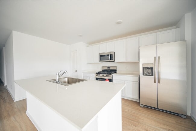 Building Photo - 9919 Oakheath Blf Dr