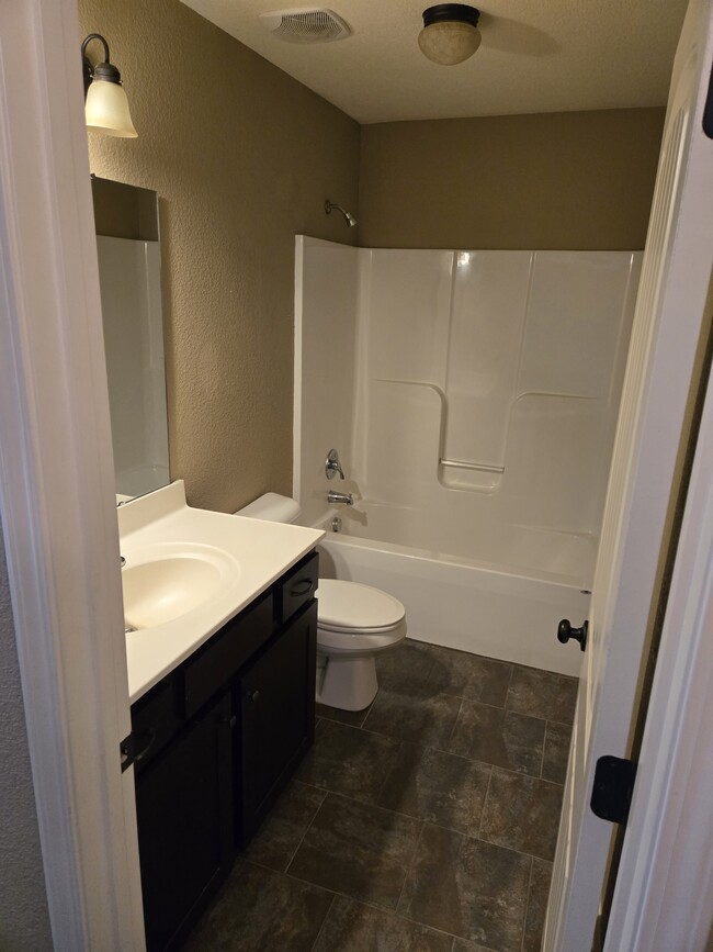 Building Photo - 4343 NE 83rd St