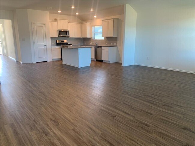 Building Photo - 530 Jack Ryan