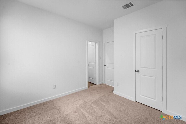 Building Photo - 247 Flathead