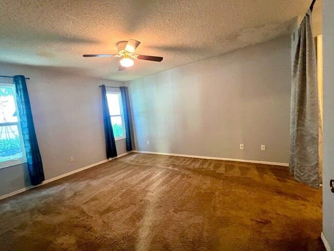 Building Photo - 6677 Ryan Chase Ct