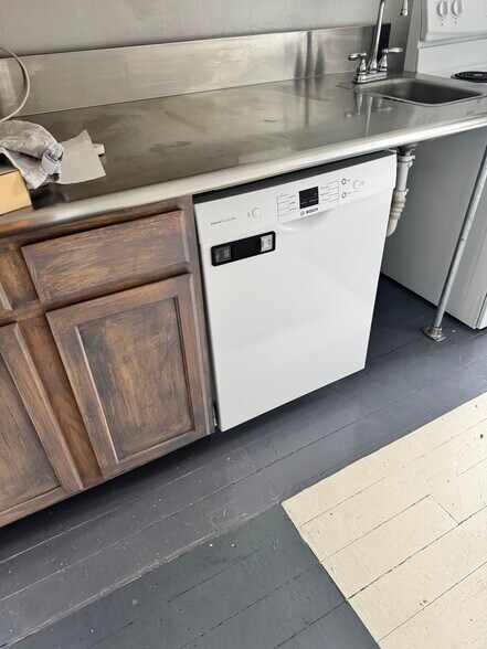 Kitchen - 10 Arlington St