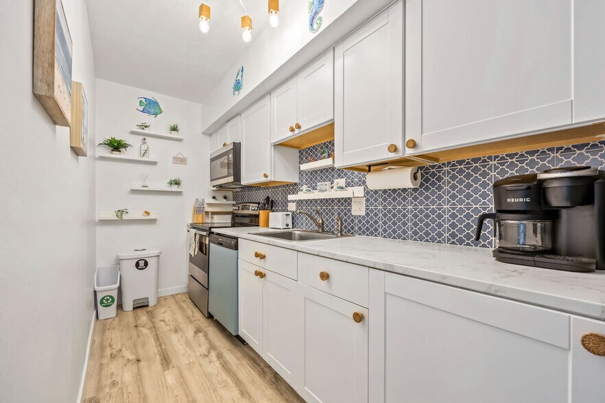 Building Photo - 3001 S Atlantic Ave