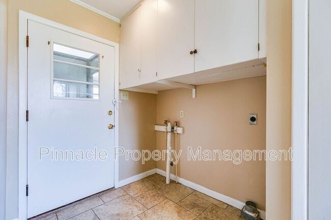 Building Photo - 2618 A&M