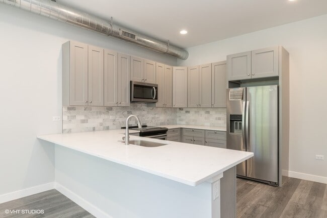 Building Photo - 8917 Grant Ave