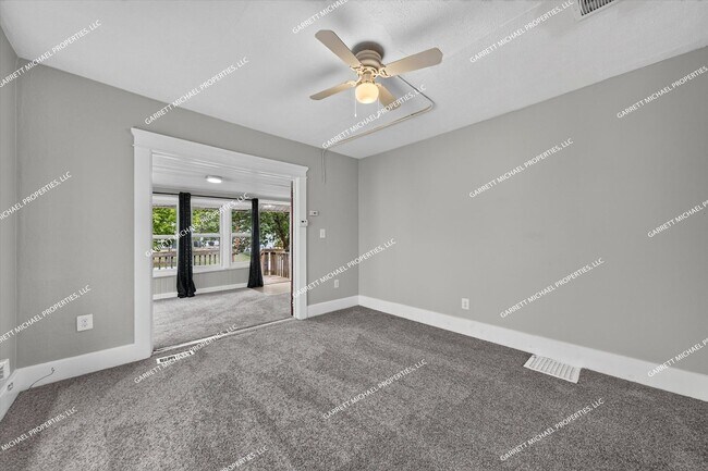 Building Photo - 2322 Fordham St