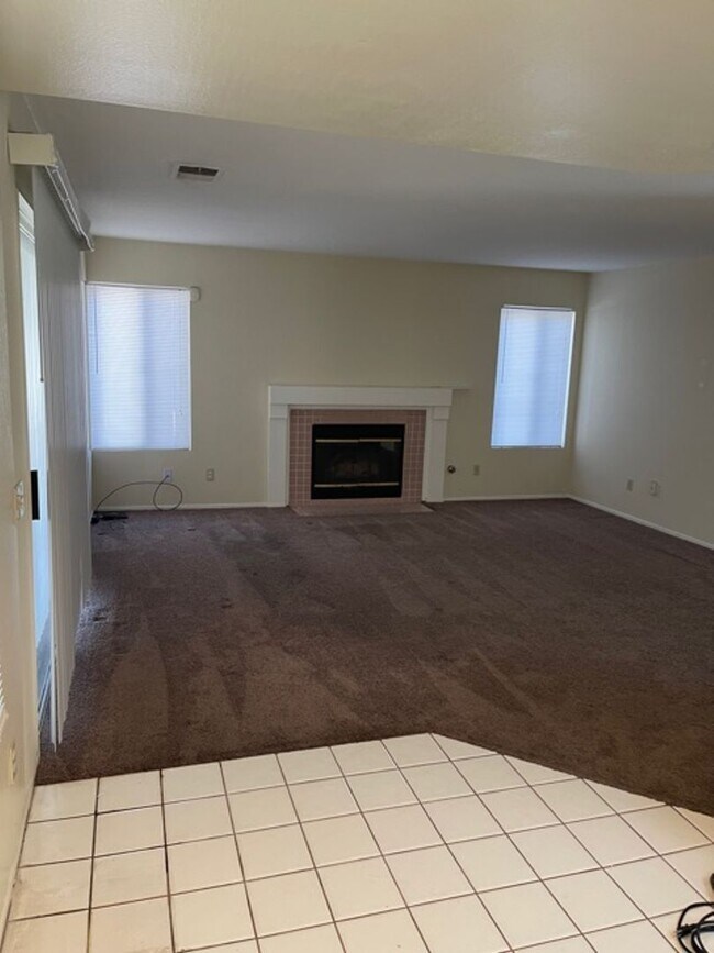 Building Photo - Beautiful home in Moreno Valley  coming up