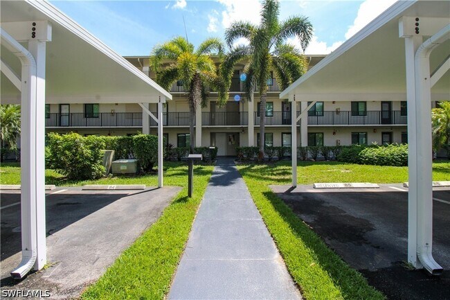 Building Photo - 5767 Deauville Cir